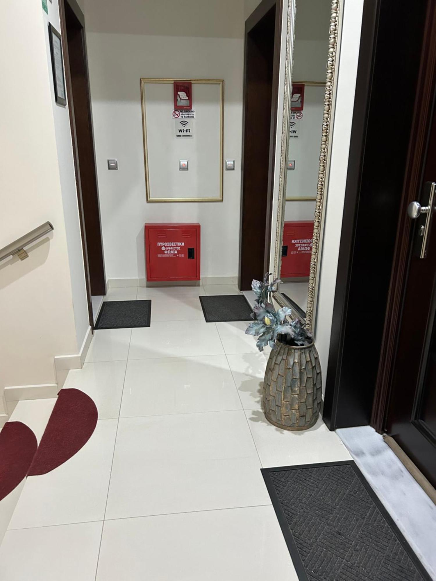 Palataki Residence Мілої Екстер'єр фото